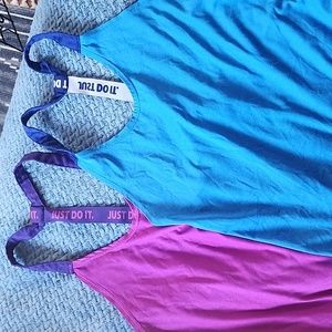 2 nike racer back tanks xs
